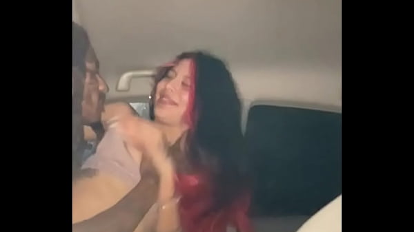 Latina cheats on her babydaddy in her Uncle’s car